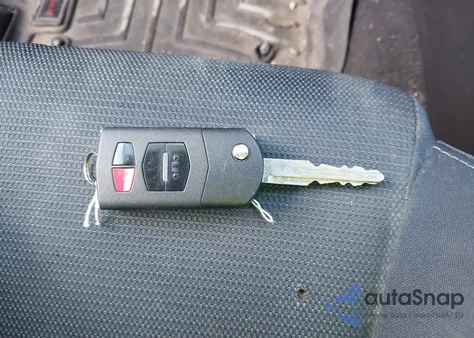 2010 Mazda Mazda3 S Sport from USA, damaged, VIN JM1BL1S64A1148123